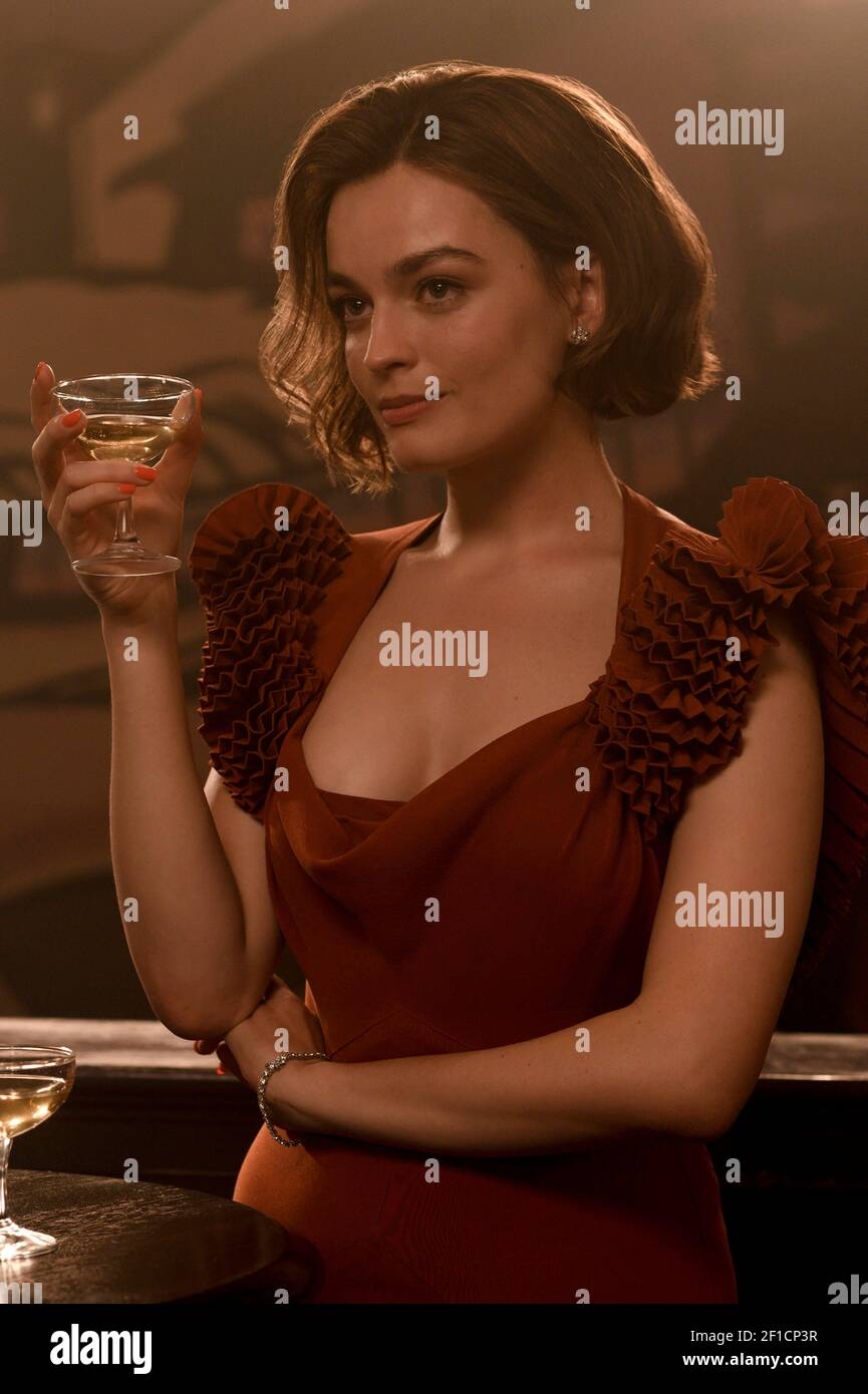 Emma Mackey Hi res Stock Photography And Images Alamy