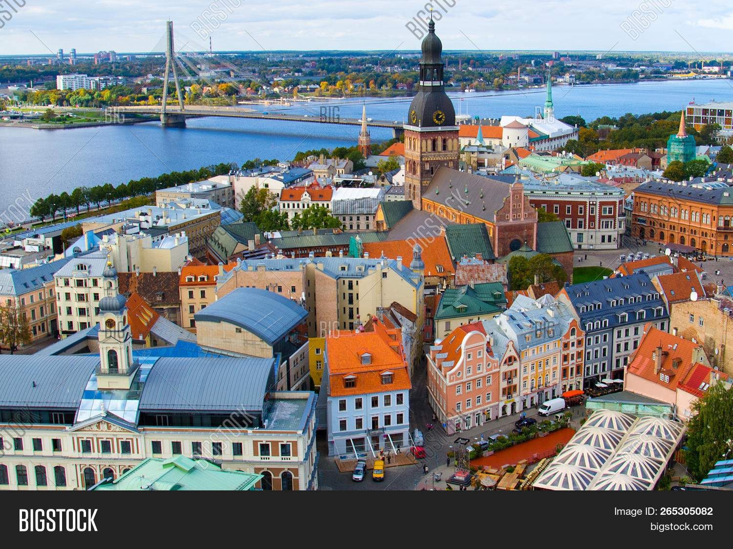 Solve Latvia Capital City Rega Jigsaw Puzzle Online With 176 Pieces